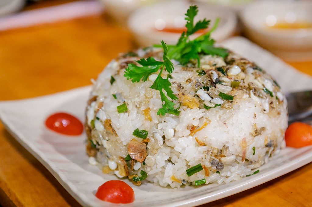ant egg sticky rice xoi trung kien