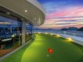 mini-golf-course-catherine-cruise
