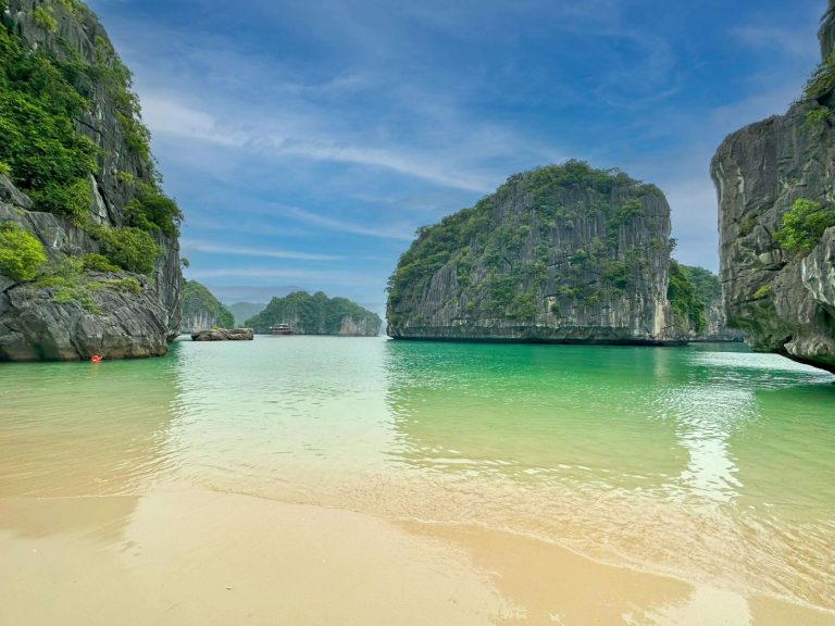 ba trai dao islet