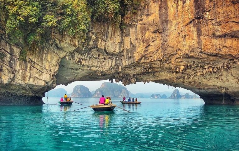 luon cave ha long 0003